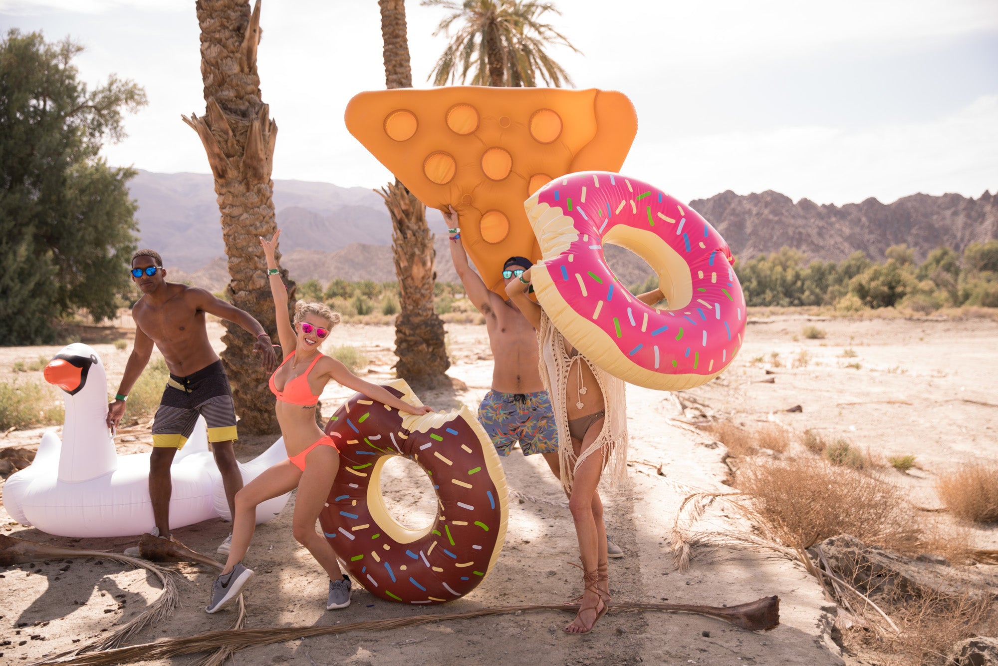 how are pool floats made