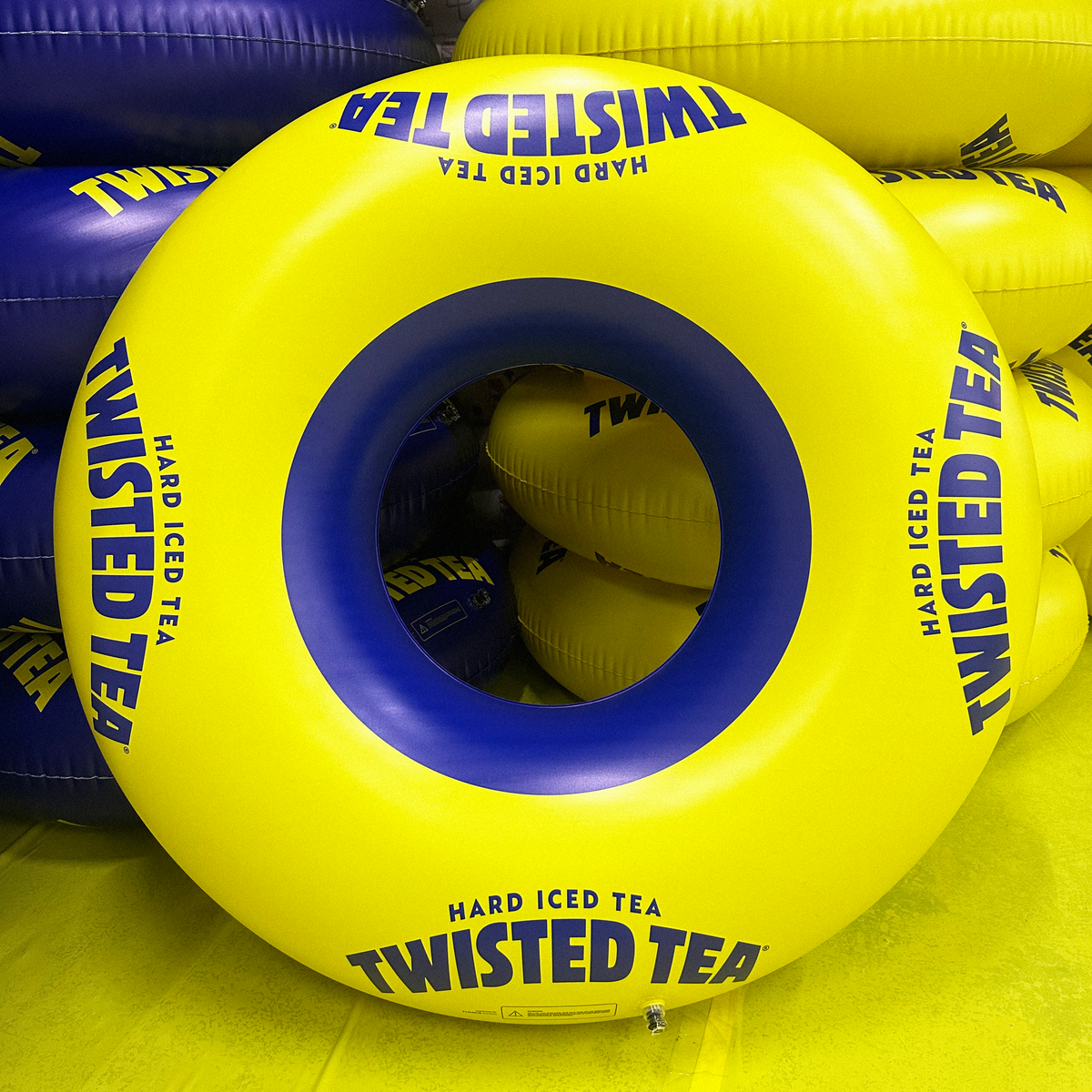 twisted tea ring pool float
