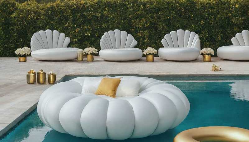 elegant pool party idea