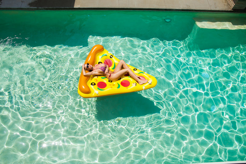 Santa Barbara, Pizza Floatie And Jordan Carver