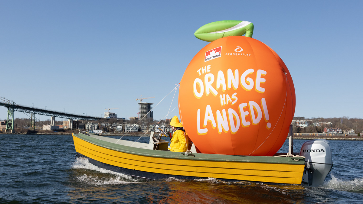 Custom Inflatable Signs | Floatie Kings