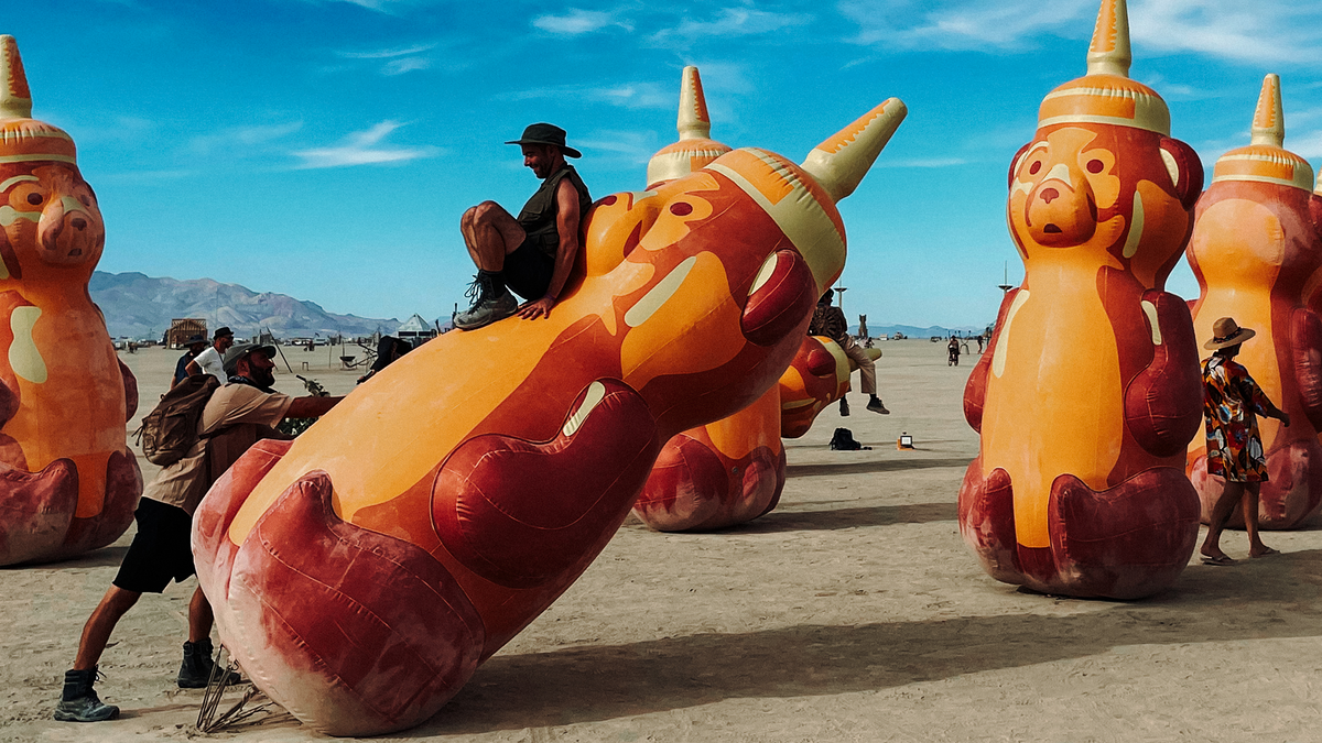 Floatie Kings | Inflatable Design & Production Studio