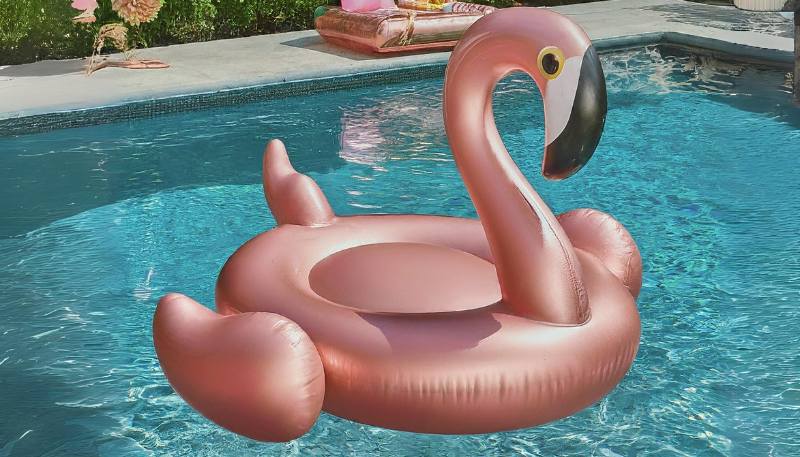 giant flamingo float