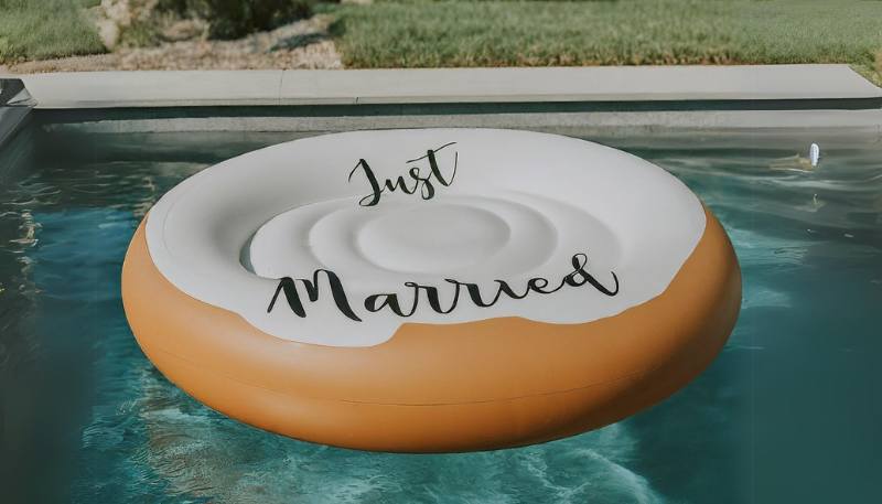 just married float