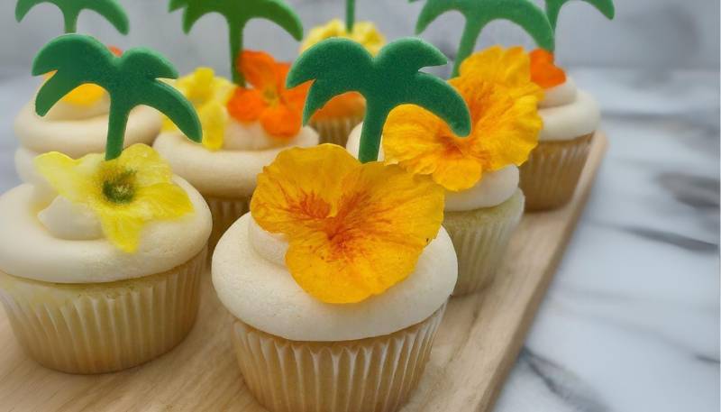 tropical cupcakes